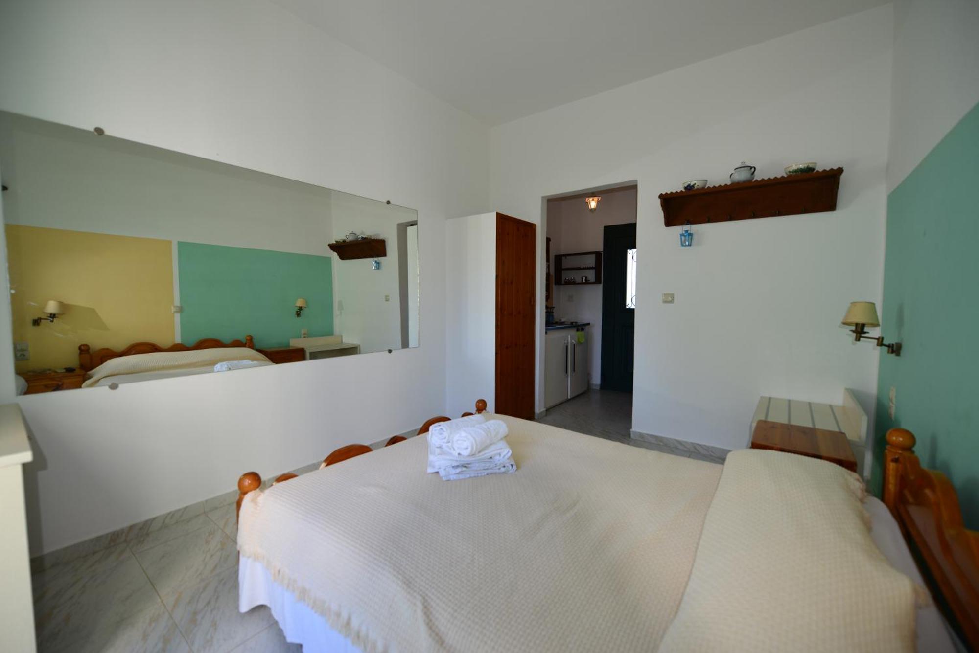 Pegasus Studios & Apartments Skyros Extérieur photo